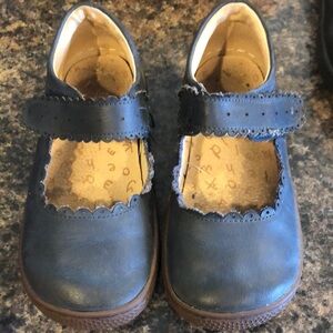 Livie and Luca classic shoe in Navy